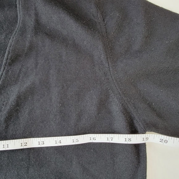 Euc valda black buttonfront cardigan size medium - Picture 7 of 9